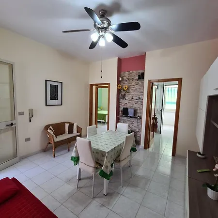 Tamerici 2 A 150metri Dalla Spiaggia- Apulia بيت للعطل