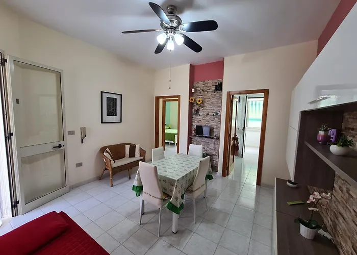 Tamerici 2 A 150metri Dalla Spiaggia- Apulia بيت للعطل